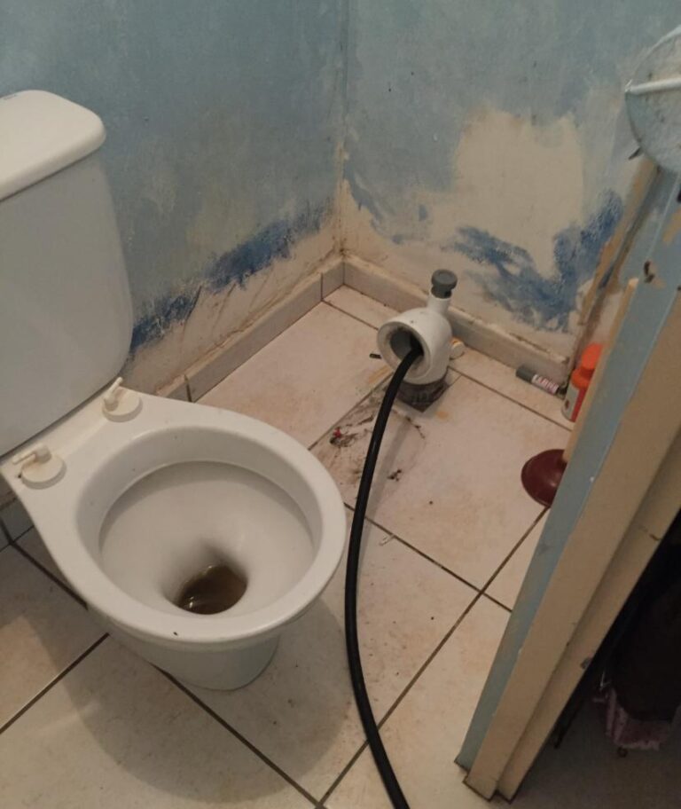 Débouchage expert: Égout, WC, canalisation, lavabo, baignoire,