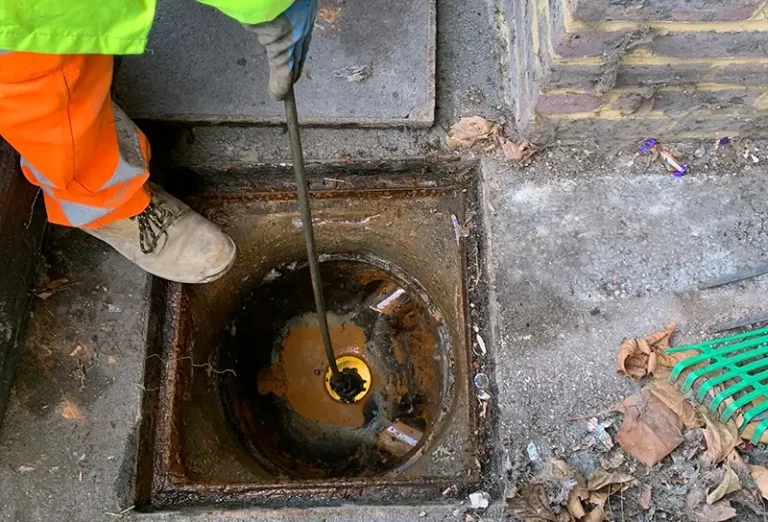 Service professionnel de débouchage des canalisations en Belgique.