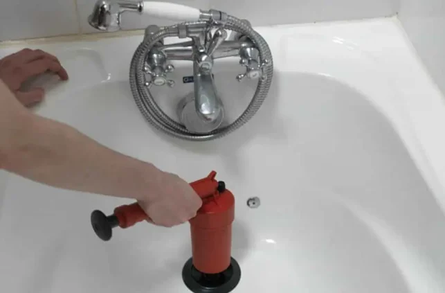 Débouchage Baignoire, Éviers et Lavabos – Service Fiable et Rapide